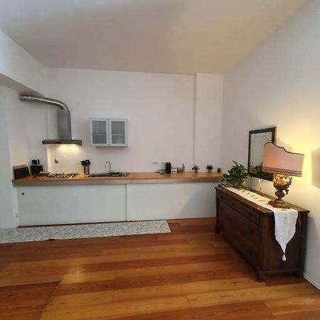 Daisy Apartment - City Center La Spezia Esterno foto