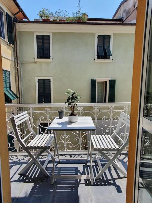 Daisy Apartment - City Center La Spezia Esterno foto