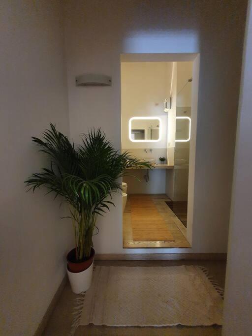 Daisy Apartment - City Center La Spezia Esterno foto
